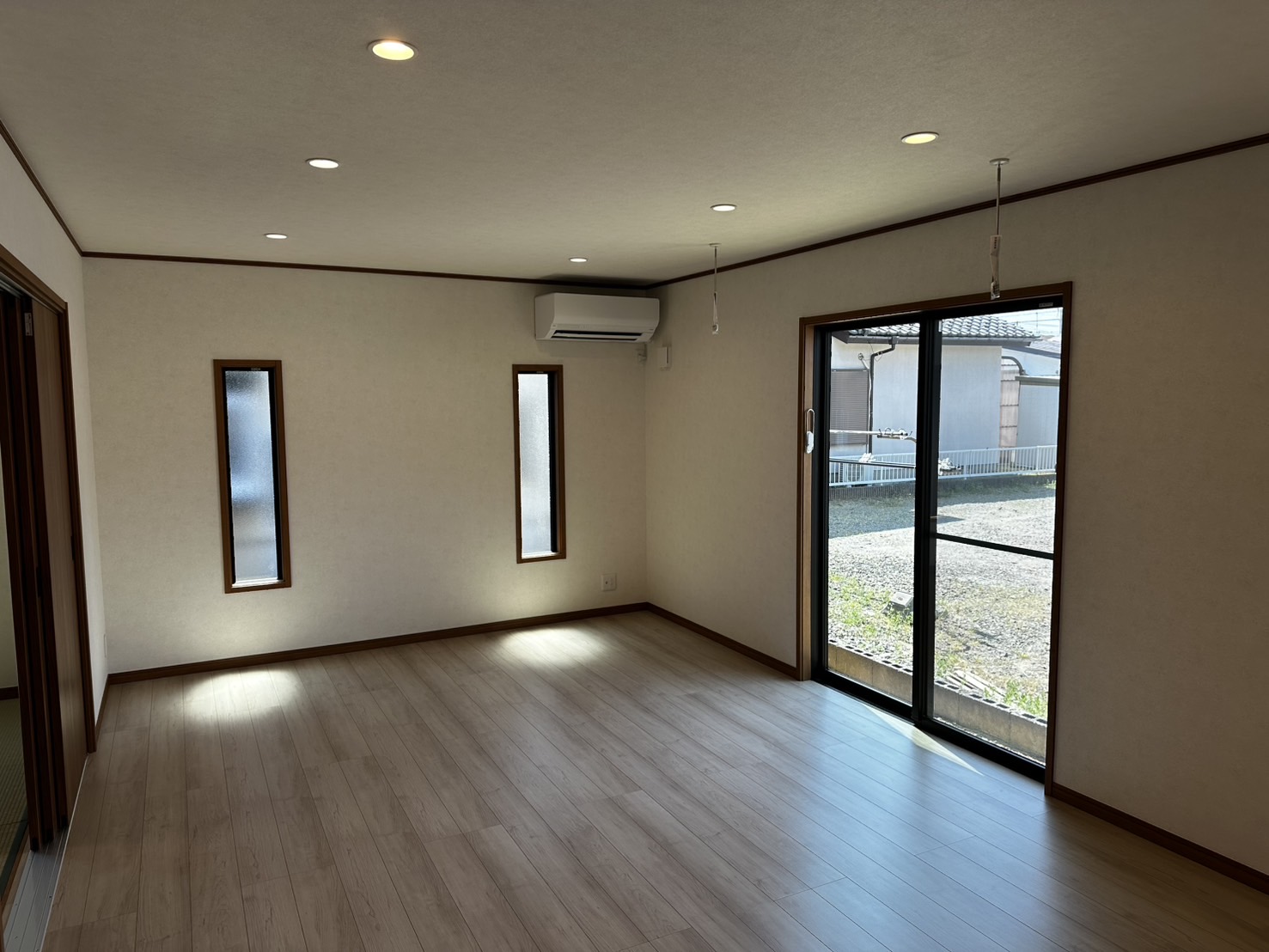 https://joy-house.info