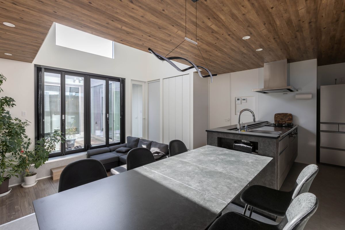 https://joy-house.info