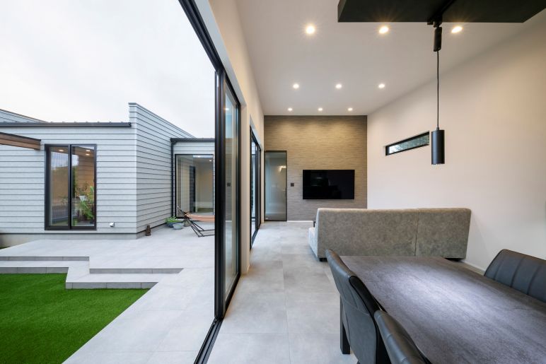 https://joy-house.info