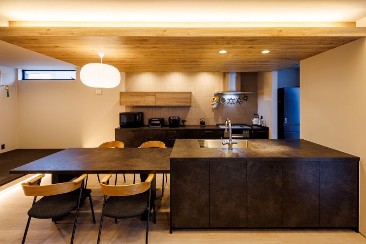 https://joy-house.info