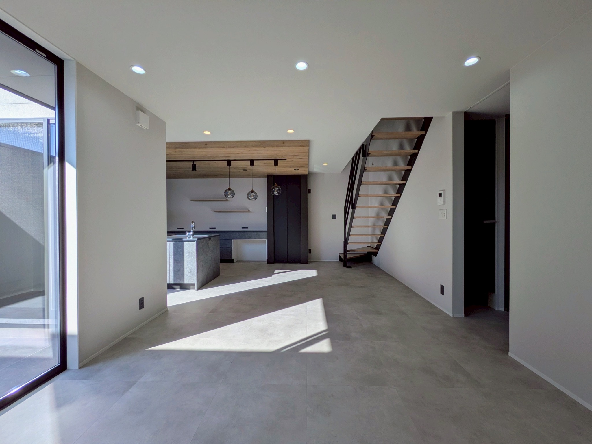 https://joy-house.info