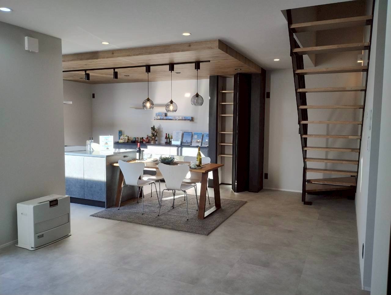 https://joy-house.info