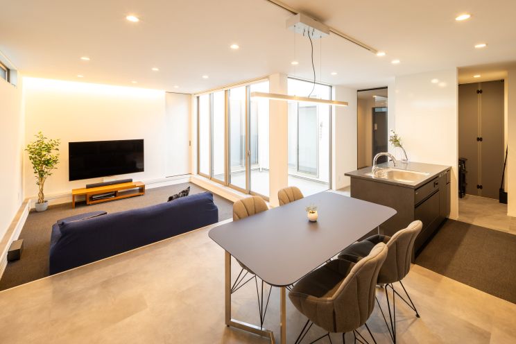 https://joy-house.info